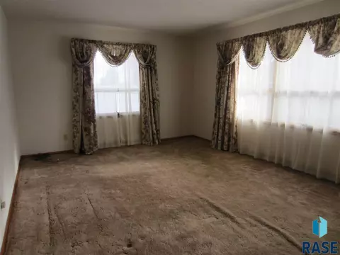 100 E 4th St, Worthing, SD 57077 photo 2