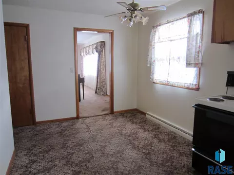 100 E 4th St, Worthing, SD 57077 photo 4