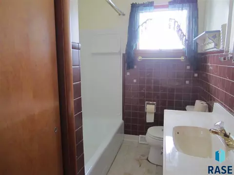 100 E 4th St, Worthing, SD 57077 photo 6