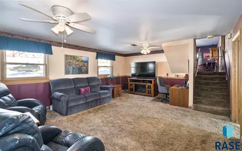 901 E 38th St, Sioux Falls, SD 57105 photo 22