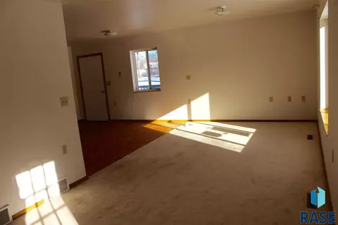240 E Main St, Canova, SD 57321 photo 6