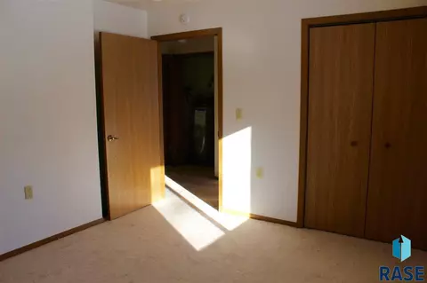 240 E Main St, Canova, SD 57321 photo 9