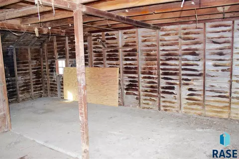 240 E Main St, Canova, SD 57321 photo 17