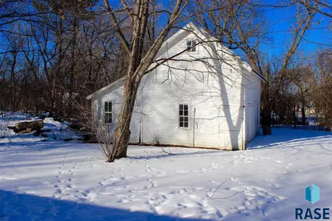 240 E Main St, Canova, SD 57321 photo 16