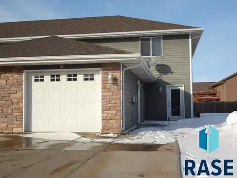 310 Scott Pl, Tea, SD 57064 photo 1
