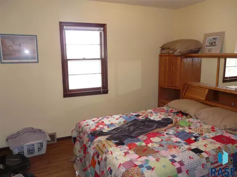 204 E Center St, Marion, SD 57043 photo 9