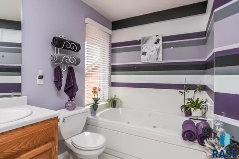 1645 N Cactus Dr, Sioux Falls, SD 57110 photo 16