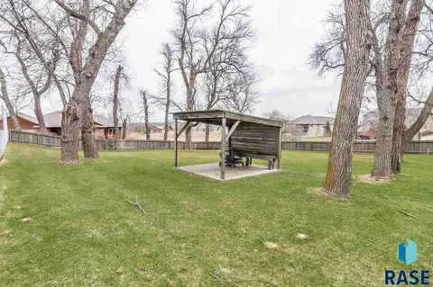 1645 N Cactus Dr, Sioux Falls, SD 57110 photo 30