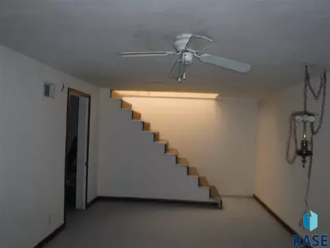 203 N College St, Canton, SD 57013 photo 8