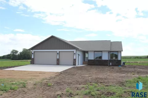 45705 252nd St, Humboldt, SD 57035 photo 1
