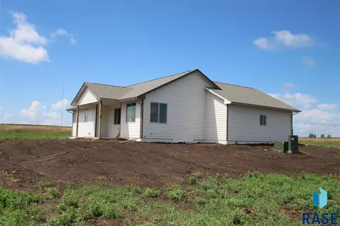 45705 252nd St, Humboldt, SD 57035 photo 2