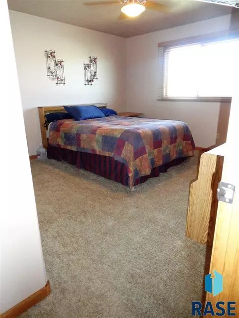 425 S Deerview Ave, Tea, SD 57064 photo 9