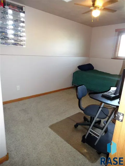 425 S Deerview Ave, Tea, SD 57064 photo 6