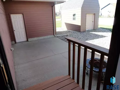 425 S Deerview Ave, Tea, SD 57064 photo 11