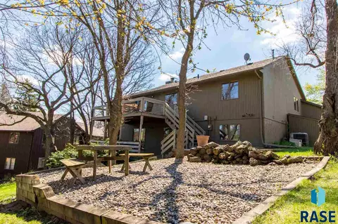 5004 E Terry Peak Ln, Sioux Falls, SD 57110 photo 13