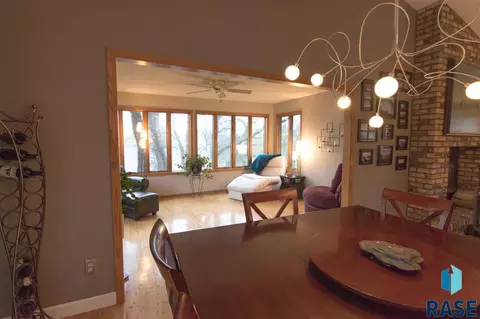 5004 E Terry Peak Ln, Sioux Falls, SD 57110 photo 3