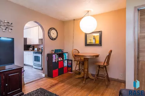 2704 S Summit Ave, Sioux Falls, SD 57105 photo 15