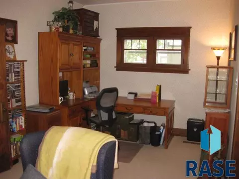 203 E 4th St, Dell Rapids, SD 57022 photo 6