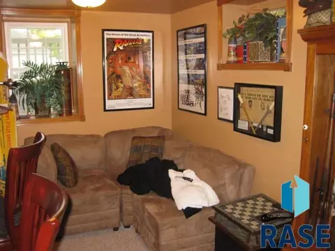 203 E 4th St, Dell Rapids, SD 57022 photo 18