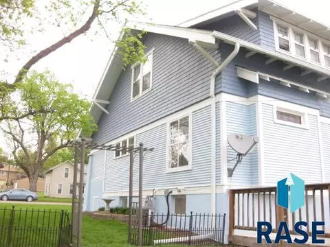 203 E 4th St, Dell Rapids, SD 57022 photo 27
