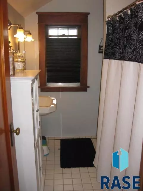 203 E 4th St, Dell Rapids, SD 57022 photo 17