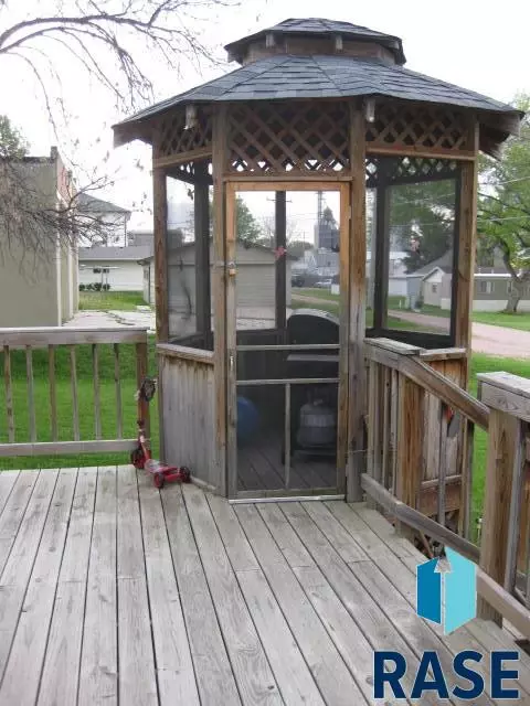 203 E 4th St, Dell Rapids, SD 57022 photo 24