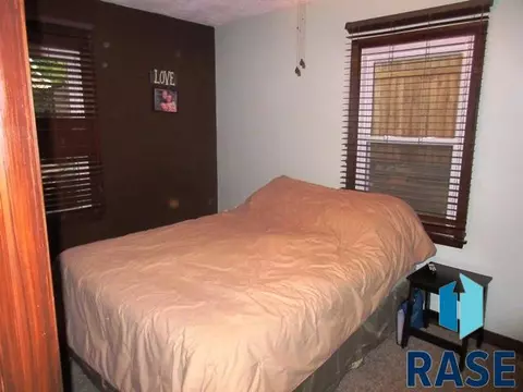305 E 7th St, Dell Rapids, SD 57022 photo 10
