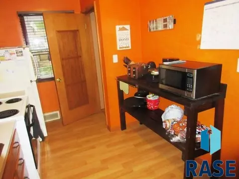 305 E 7th St, Dell Rapids, SD 57022 photo 6