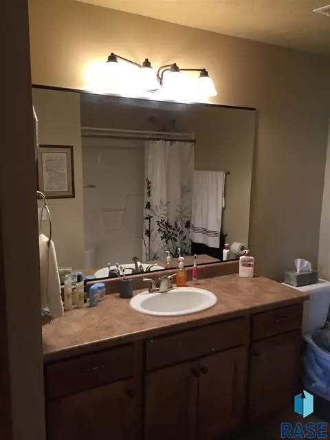5302 W Eucalyptus Pl, Sioux Falls, SD 57107 photo 14