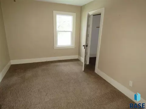 720 E 7th St, Sioux Falls, SD 57103 photo 11