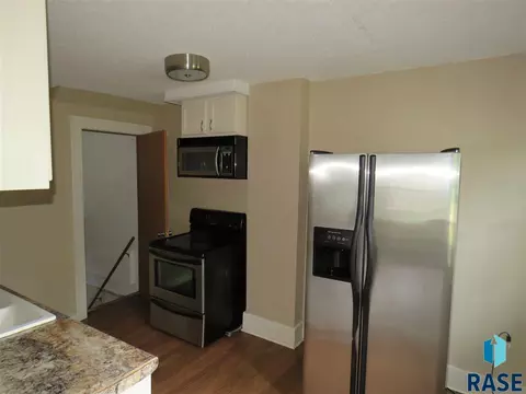 720 E 7th St, Sioux Falls, SD 57103 photo 6