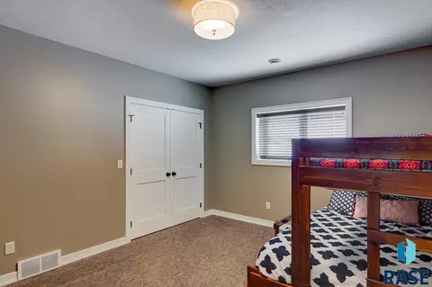 200 Linden Dr, Madison, SD 57042 photo 28