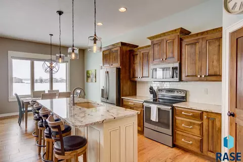 200 Linden Dr, Madison, SD 57042 photo 13