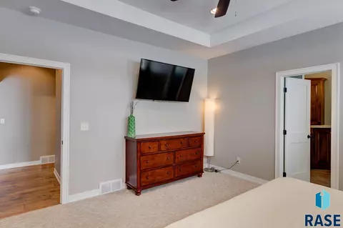 200 Linden Dr, Madison, SD 57042 photo 18
