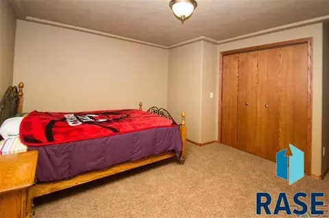 3300 E Madison St, Sioux Falls, SD 57110 photo 25