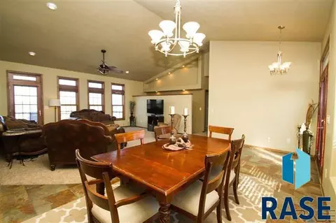 3300 E Madison St, Sioux Falls, SD 57110 photo 8