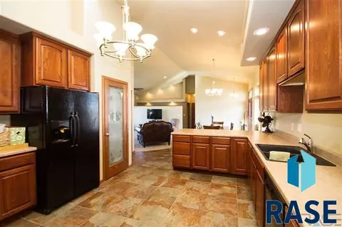 3300 E Madison St, Sioux Falls, SD 57110 photo 13