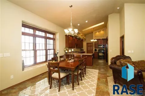 3300 E Madison St, Sioux Falls, SD 57110 photo 7