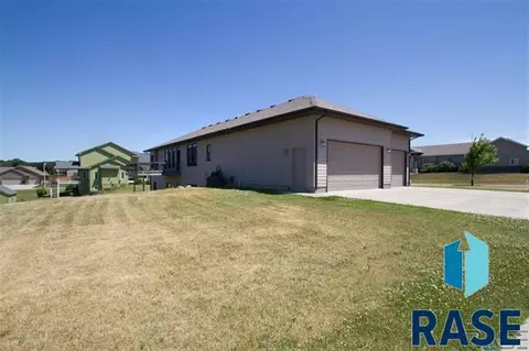3300 E Madison St, Sioux Falls, SD 57110 photo 29