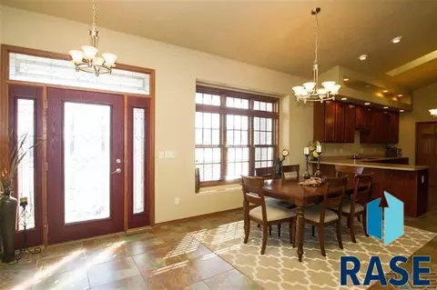 3300 E Madison St, Sioux Falls, SD 57110 photo 6