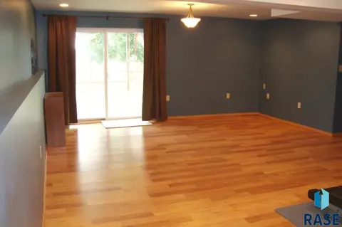 1405 67th St N, Sioux Falls, SD 57104 photo 5