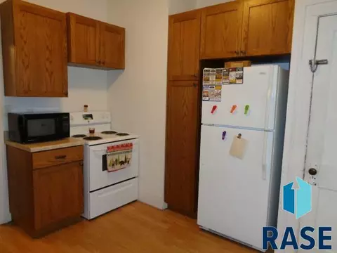 620 E 4th St, Canton, SD 57013 photo 5