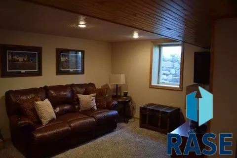 48352 257th St, Garretson, SD 57030 photo 13