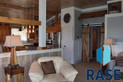 48352 257th St, Garretson, SD 57030 photo 7