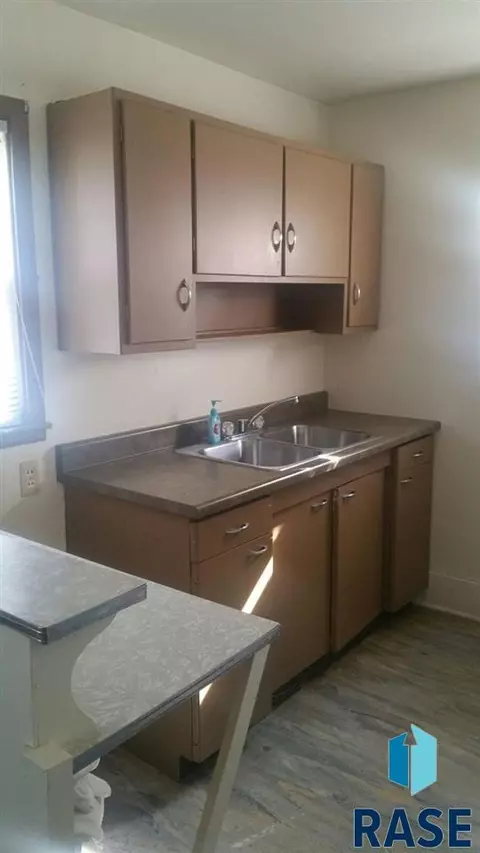 Undisclosed, Sioux Falls, SD 57104 photo 4