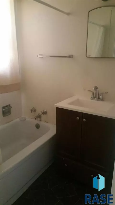 Undisclosed, Sioux Falls, SD 57104 photo 6