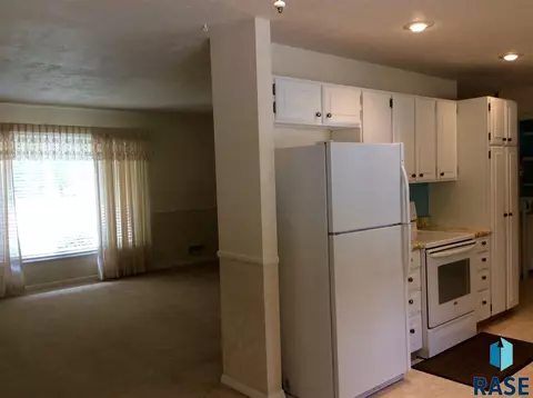 500 Coleman St, Centerville, SD 57014 photo 2