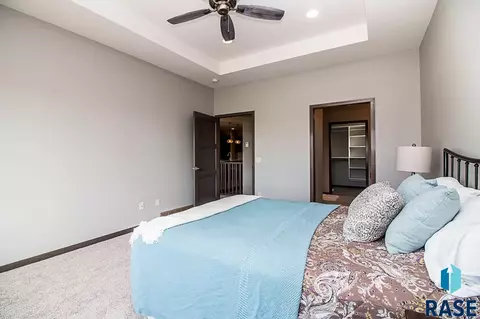 511 S Red Spruce Ave, Sioux Falls, SD 57110 photo 14