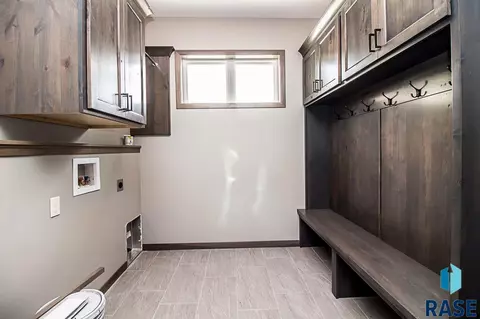 511 S Red Spruce Ave, Sioux Falls, SD 57110 photo 21