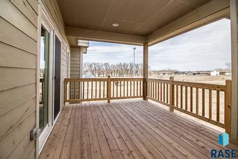 511 S Red Spruce Ave, Sioux Falls, SD 57110 photo 24